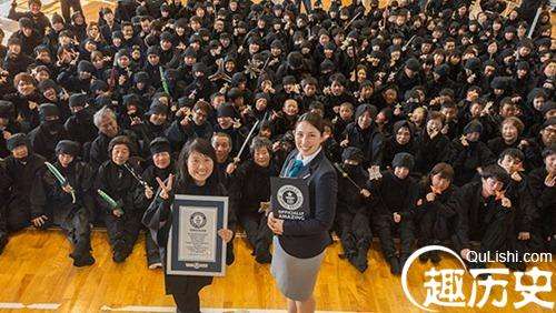 Largest-gathering-of-people-dressed-as-ninjas_tcm25-426408_tcm32-426716.jpg